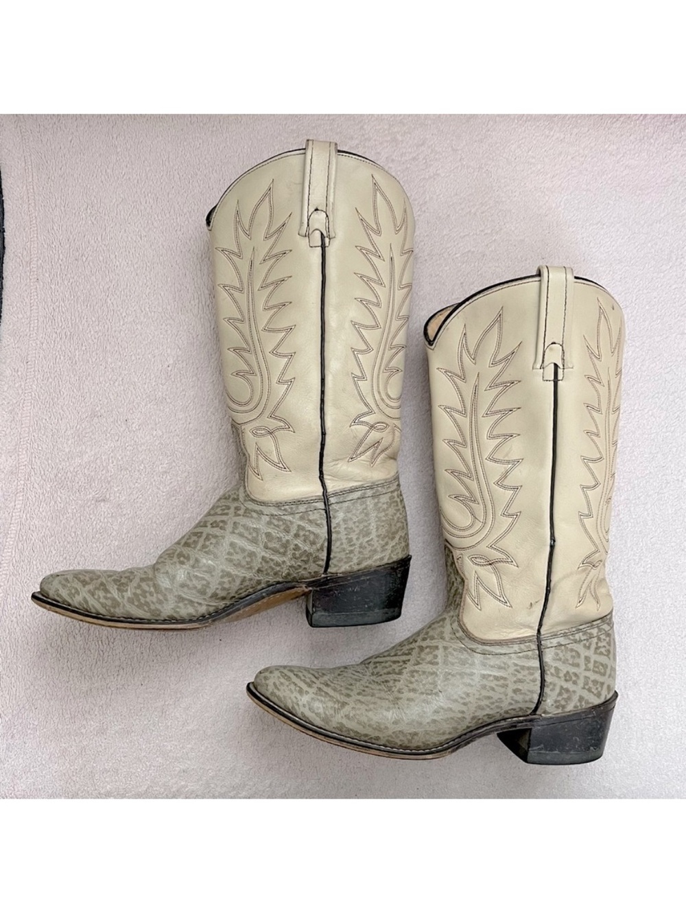 Vintage Acme Two-Tone Western Cowboy Boots - Gray Size 6.5 - Picture 2 of 9